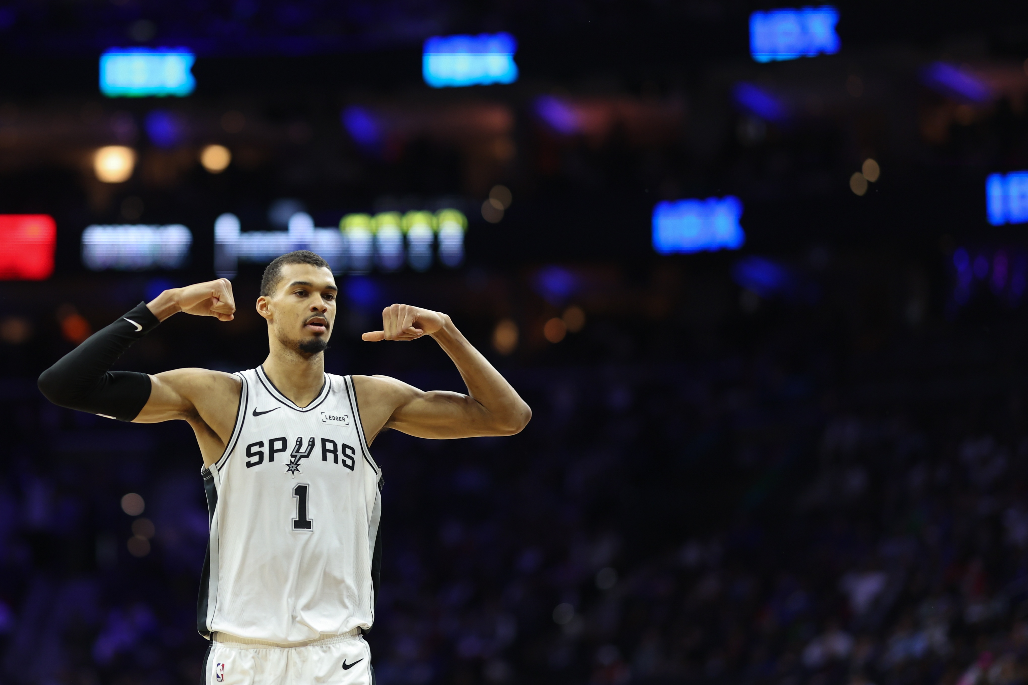 KAIYUN移动端-文班：我想要夺得MVP和DPOY 所以我会照顾好身体&amp;全力以赴冲击